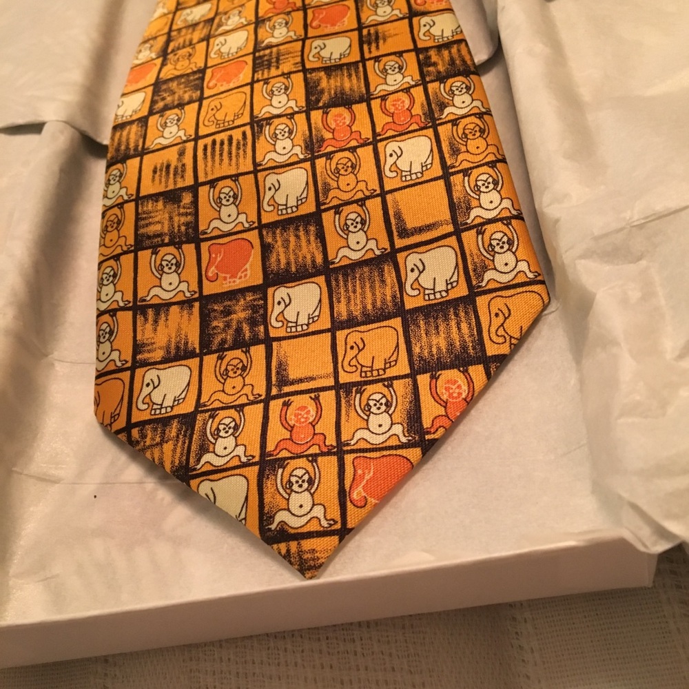 R. CHAGAL 🙈 Gold Monkey & Elephant Tie